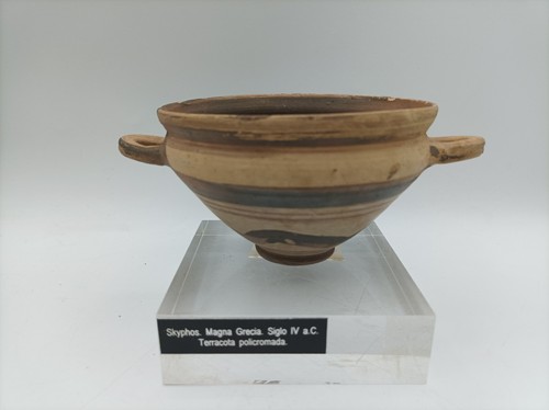Ancient greek skyphos - greek,